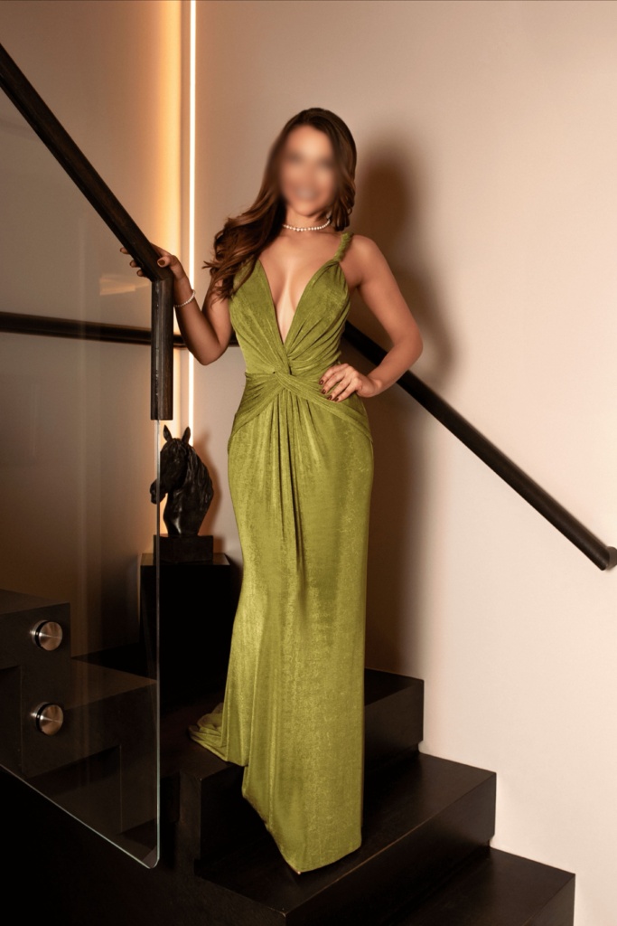 Nina Hyde escort in {acf_city} {acf_country}